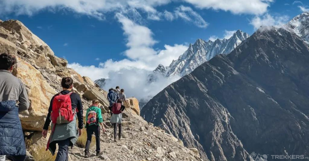 mountaineers-trekking-on-rugged-lands