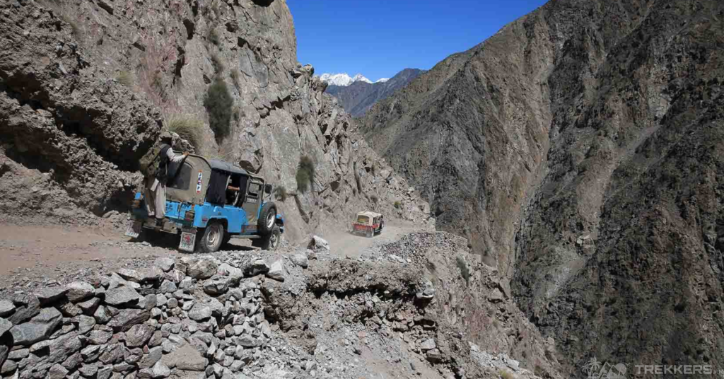 road-journey-covering-skardu-sassi-dassu